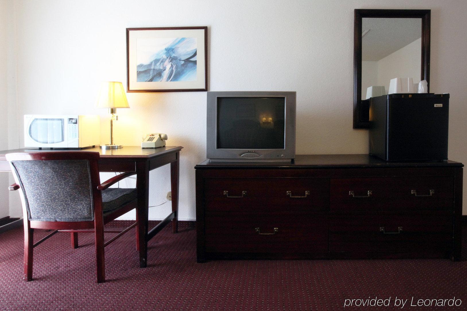 Americas Best Value Inn-El Cajon/San Diego Ruang foto